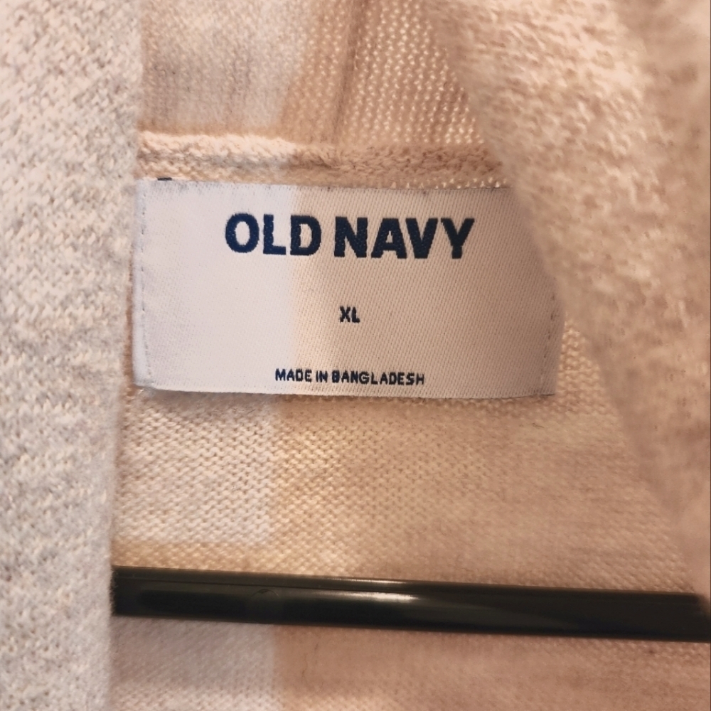 Old Navy Cozy Minimalist Cardigan Neutral Lightweight Layering Sweater XL - Picture 9 of 11